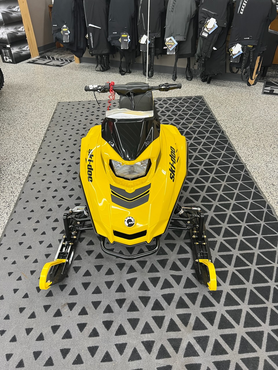 Snowmobile Lakes Area Powersports Walker, MN (218) 5471558